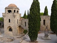 Das Kloster von Filérimos in Rhodos. Klicken, um das Bild zu vergrößern.