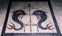 Mosaïque des dauphins du palais des Grands Maîtres à Rhodes. Cliquer pour agrandir l'image.