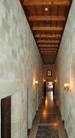 Corridor du palais des Grands Maîtres à Rhodes. Cliquer pour agrandir l'image.