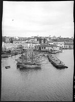 Der kommerzielle Hafen von Rhodos circa 1911. Klicken, um das Bild zu vergrößern.