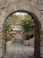 Puerta de Amboise de las fortificaciones de Rodas. Haga clic para ampliar la imagen.