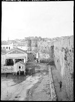 Draagt Sint-Katelijne van de vestingwerken van Rhodos - Foto van Lucien Roy omstreeks 1911. Klikken om het beeld te vergroten.