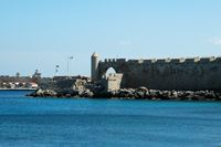 Les ruines de la Tour de Naillac à Rhodes. Cliquer pour agrandir l'image.