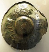 Le site archéologique d'Eleutherne en Crète. Original de la cuvette à décor de danse rituelle. Cliquer pour agrandir l'image.