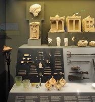 Le site archéologique d'Eleutherne en Crète. Artefacts de l'époque romaine. Cliquer pour agrandir l'image.