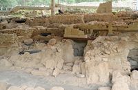 Le site archéologique d'Eleutherne en Crète. Le monument A1K1 de la nécropole d'Orthi Petra. Cliquer pour agrandir l'image.