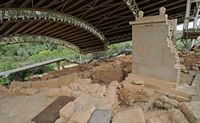 Le site archéologique d'Eleutherne en Crète. Le monument 4A de la nécropole d'Orthi Petra. Cliquer pour agrandir l'image.