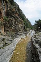 Les gorges de Samaria en Crète. Les gorges au nord du vieil Agia Roumeli. Cliquer pour agrandir l'image.