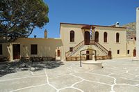 Le village d’Assomatos en Crète. Monastère de Preveli. Cliquer pour agrandir l'image.