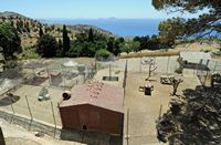 Le village d’Assomatos en Crète. Ferme du monastère de Preveli. Cliquer pour agrandir l'image.