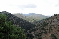 Le village d’Élounda en Crète. Les gorges de Chavgas. Cliquer pour agrandir l'image.
