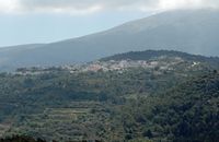 Vista de Emponas en Rodas desde castillo de Kritinia. Haga clic para ampliar la imagen.