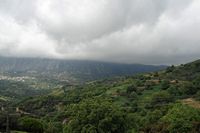 Le village d’Épiskopi en Crète. La vallée de la rivière Mouselas vue depuis Myriokefala. Cliquer pour agrandir l'image.