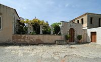 Le village de Gonia en Crète. Le monastère du Prophète Élie à Roustika. Cliquer pour agrandir l'image.