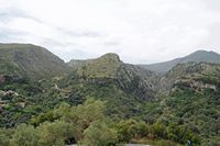 Le village de Gonia en Crète. Les gorges de Moundros. Cliquer pour agrandir l'image.