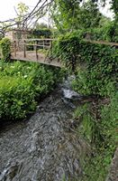 Le village de Kalyves en Crète. Les sources de la rivière Kyliaris à Stylos. Cliquer pour agrandir l'image.