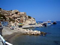 De haven van Kamirou Skala in Rhodos. Klikken om het beeld te vergroten.