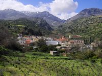 Le village de Kroussonas en Crète. Le village de Sarchos vu de l'est (auteur C. Messier). Cliquer pour agrandir l'image.