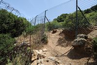 Le village de Néapolis en Crète. Les ruines de la cité antique de Dréros. Cliquer pour agrandir l'image.