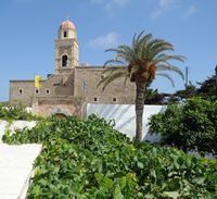 Le village de Palékastro en Crète. Le monastère de Toplou. Cliquer pour agrandir l'image.