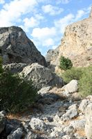 Le village de Patsianos en Crète. Les gorges de Kallikratis (auteur Rudolphu). Cliquer pour agrandir l'image.