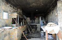 Le village de Patsianos en Crète. Le four à pain du kafénéio I Drys à Kallikratis. Cliquer pour agrandir l'image.