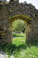 Le village de Patsianos en Crète. Maison en ruines à Kallikratis. Cliquer pour agrandir l'image.