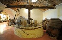 Le monastère d'Agia Triada en Crète. Le musée agricole. Cliquer pour agrandir l'image.
