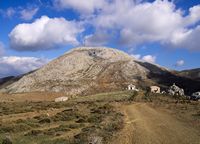 Le village de Pyrgos en Crète. Colline d'Asfentilia près d'Ethia (auteur C. Messier). Cliquer pour agrandir l'image.