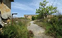 Le village de Souda en Crète. Intérieur de la forteresse ottomane d'Itzeddin. Cliquer pour agrandir l'image.