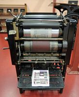 Le village de Souda en Crète. Presse d'imprimerie au Musée de la typographie. Cliquer pour agrandir l'image.