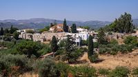 La ville d’Evangelismos en Crète. Le monastère d'Agarathos près de Sampas (auteur C. Messier). Cliquer pour agrandir l'image.