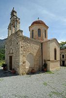 Le village de Thronos en Crète. Église du monastère Moni Assomaton. Cliquer pour agrandir l'image.