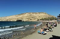 Le village de Tympaki en Crète. La plage de Matala. Cliquer pour agrandir l'image.