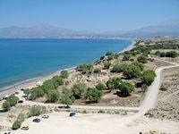 Le village de Tympaki en Crète. Le site de Komos vu du sud (auteur Olaf Tausch). Cliquer pour agrandir l'image.