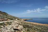 Le village de Souda en Crète. Le cap Drapano. Cliquer pour agrandir l'image.