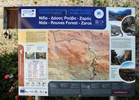 Le village de Zaros en Crète. Carte de randonnée au plateau du Nidas. Cliquer pour agrandir l'image.