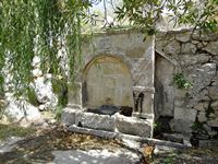 Le village de Ziros en Crète. Petite fontaine ottomane à Voïla (auteur Olaf Tausch). Cliquer pour agrandir l'image.