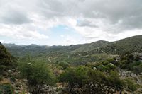 Le village de Zoniana en Crète. Vue sur la vallée depuis la grotte de Sfentoni. Cliquer pour agrandir l'image.