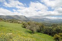 La ville d’Agia Fotini en Crète. Thronos et le nord de la vallée d'Amari. Cliquer pour agrandir l'image.