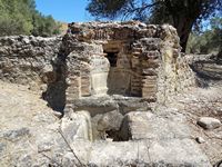 Le site archéologique de Gortyne en Crète. Une fontaine romaine (auteur Olaf Tausch). Cliquer pour agrandir l'image.