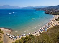 La ville d’Agios Nikolaos en Crète. La plage d'Almyros (auteur Office de Tourisme). Cliquer pour agrandir l'image.