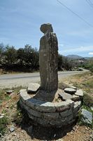 La ville d’Anogia en Crète. Direction d'Agios Hyakinthos. Cliquer pour agrandir l'image.
