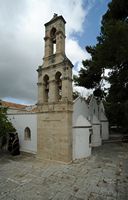 La ville d’Archanès en Crète. L'église Notre-Dame. Cliquer pour agrandir l'image.