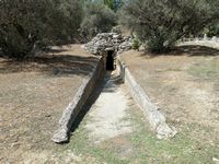 La ville d’Archanès en Crète. Tombe à tholos A de la nécropole de Fourni (auteur Olaf Tausch). Cliquer pour agrandir l'image.