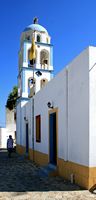 La iglesia de Asomaton Taxiarchon a Asfendiou sobre la isla de Kos (autor Karelj). Haga clic para ampliar la imagen.