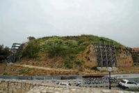 Le port et les fortifications de La Canée en Crète. Le cavalier Lando après réparation. Cliquer pour agrandir l'image.