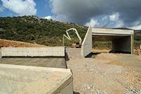 La ville d'Évangélismos en Crète. Travaux d'aménagement pour le nouvel aéroport. Cliquer pour agrandir l'image.
