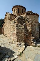 La ville de Gazi en Crète. Pilier de l'ancienne basilique incorporé à l'église Notre-Dame de Fodélé. Cliquer pour agrandir l'image.