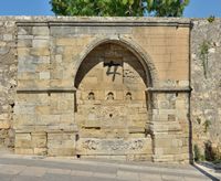 L'est de la ville d’Héraklion en Crète. La fontaine de l'aga des janissaires (auteur Wolfgang Moroder). Cliquer pour agrandir l'image.